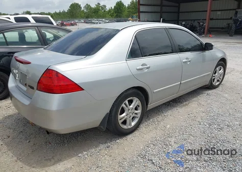 2006 Honda Accord 2.4 Se z USA, uszkodzony, nr VIN 1HGCM56336A144520